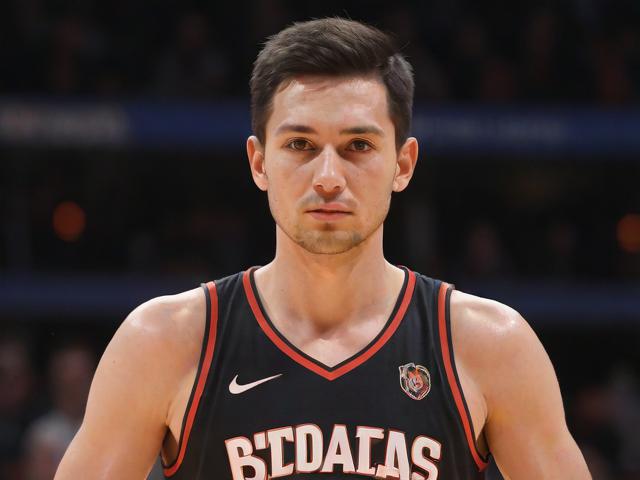 开云体育_ NBA中的重要时刻：教练的决策如何影响结果？，nba教练有几次暂停